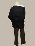 Chandail en tricot noir manches chauves-souris